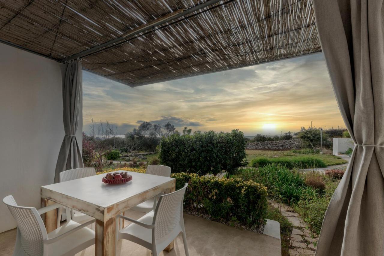 Masseria Samenti Torre Suda Esterno foto