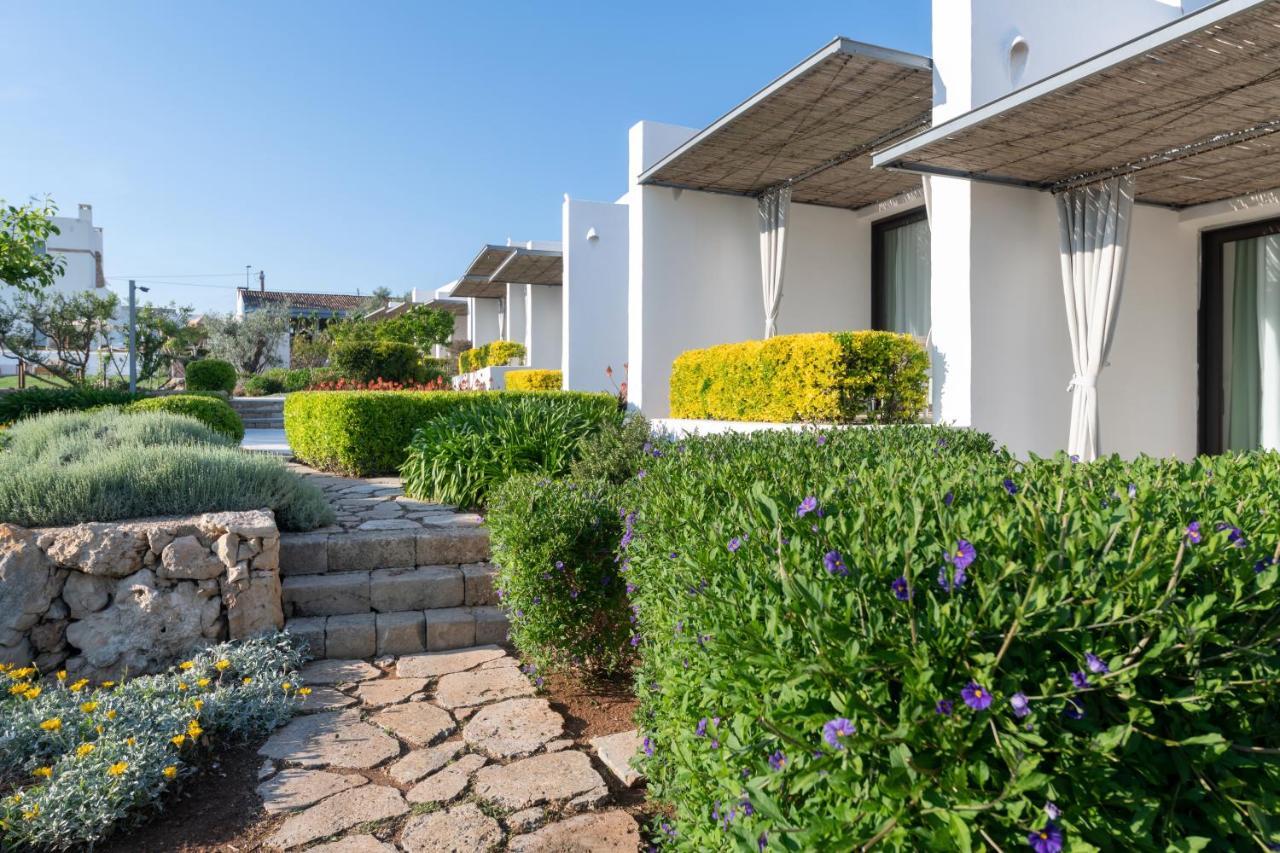 Masseria Samenti Torre Suda Esterno foto