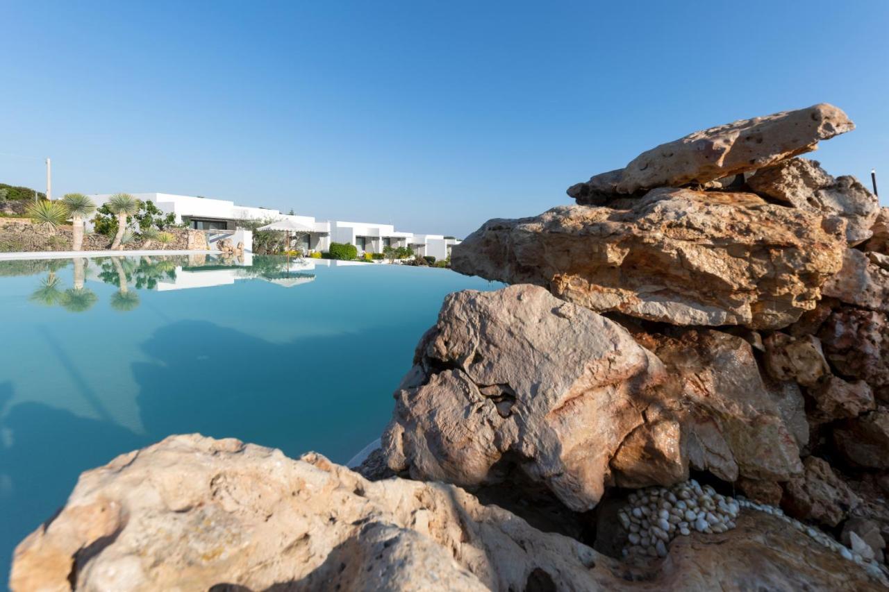 Masseria Samenti Torre Suda Esterno foto
