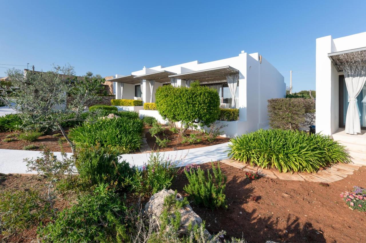 Masseria Samenti Torre Suda Esterno foto