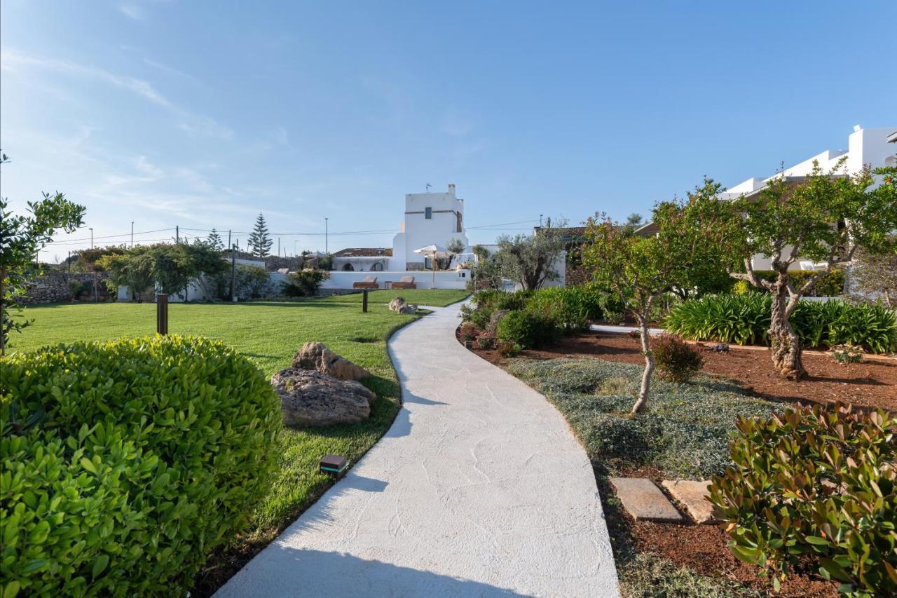 Masseria Samenti Torre Suda Esterno foto