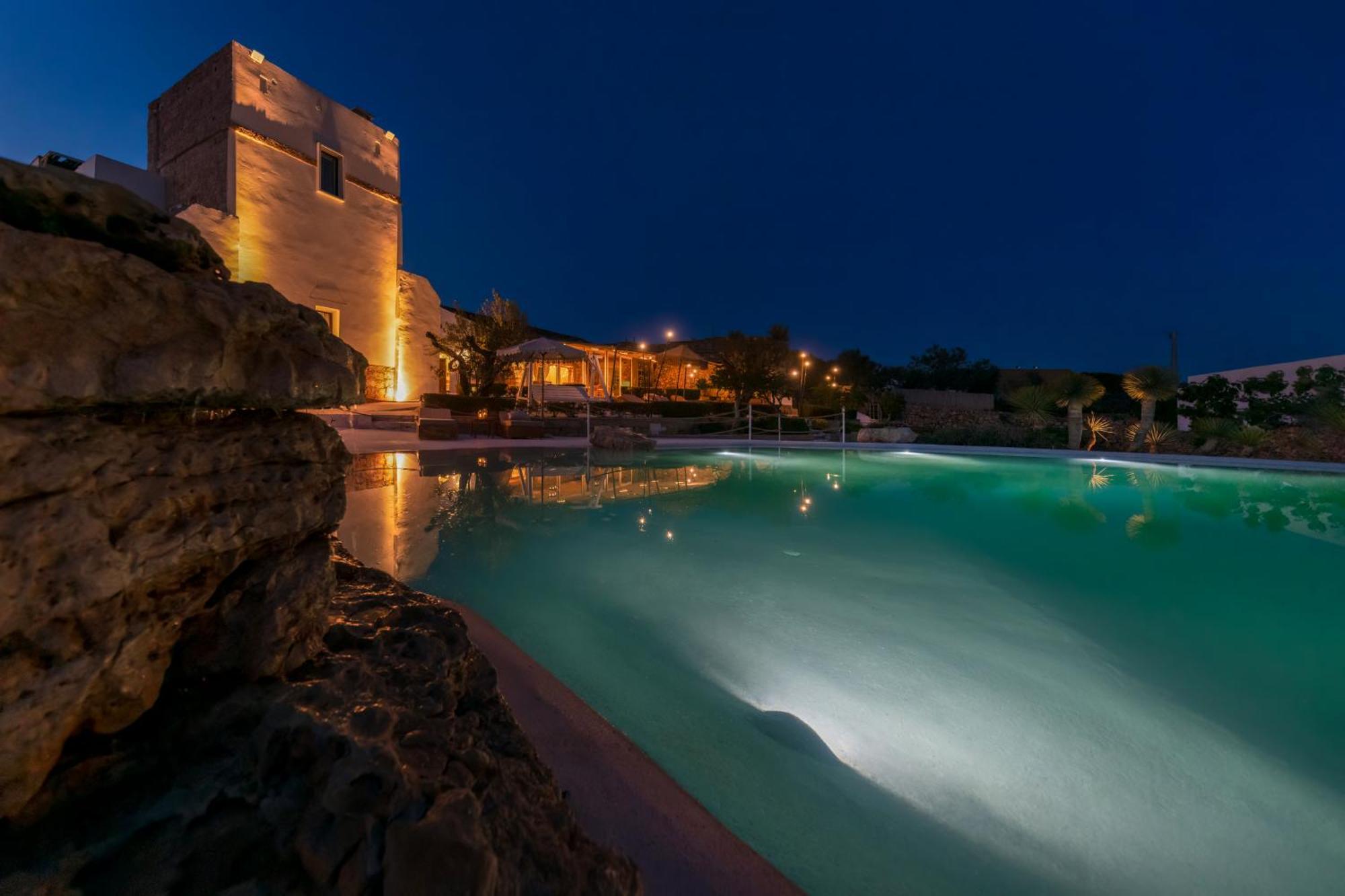 Masseria Samenti Torre Suda Esterno foto