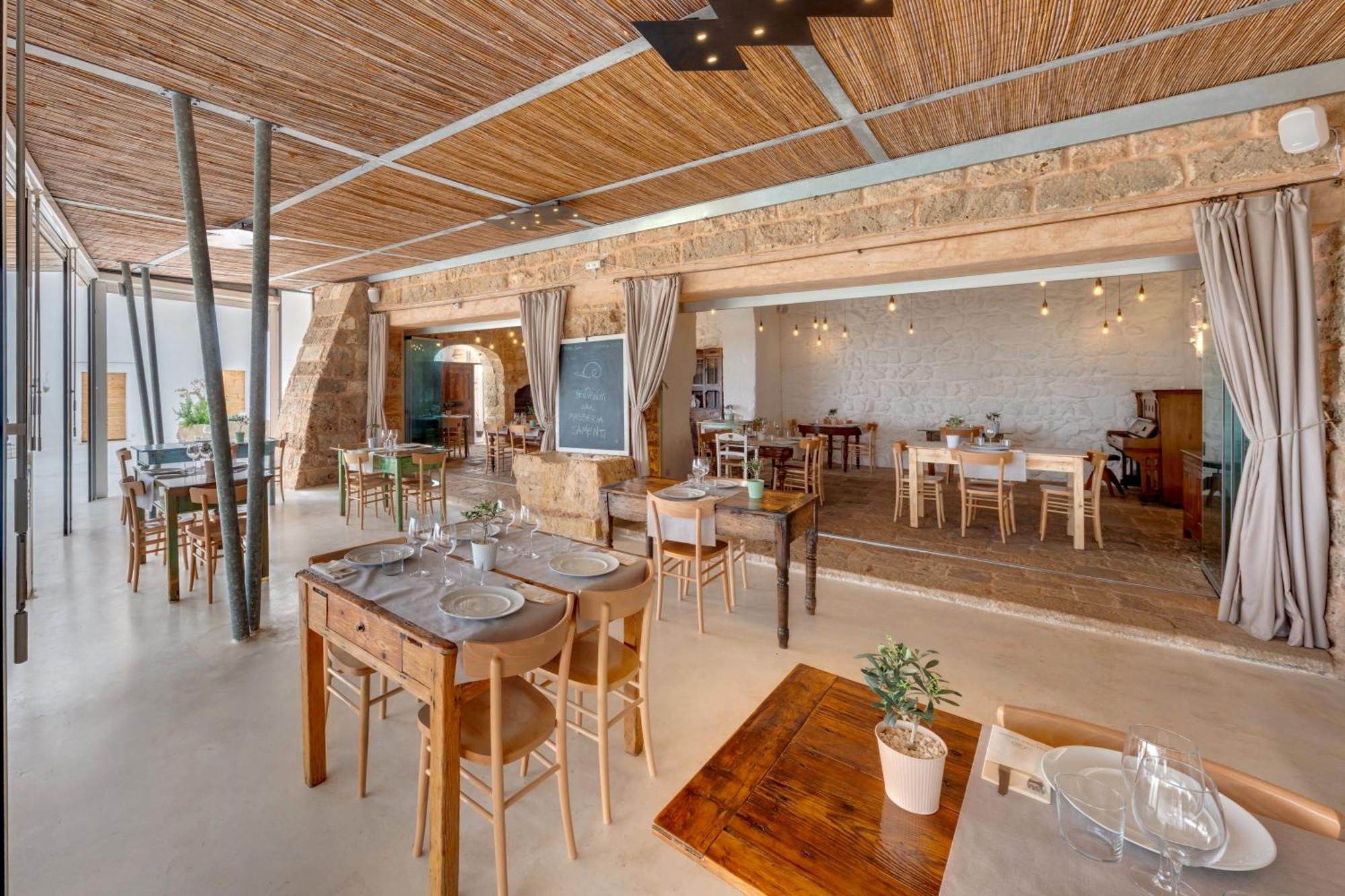 Masseria Samenti Torre Suda Esterno foto