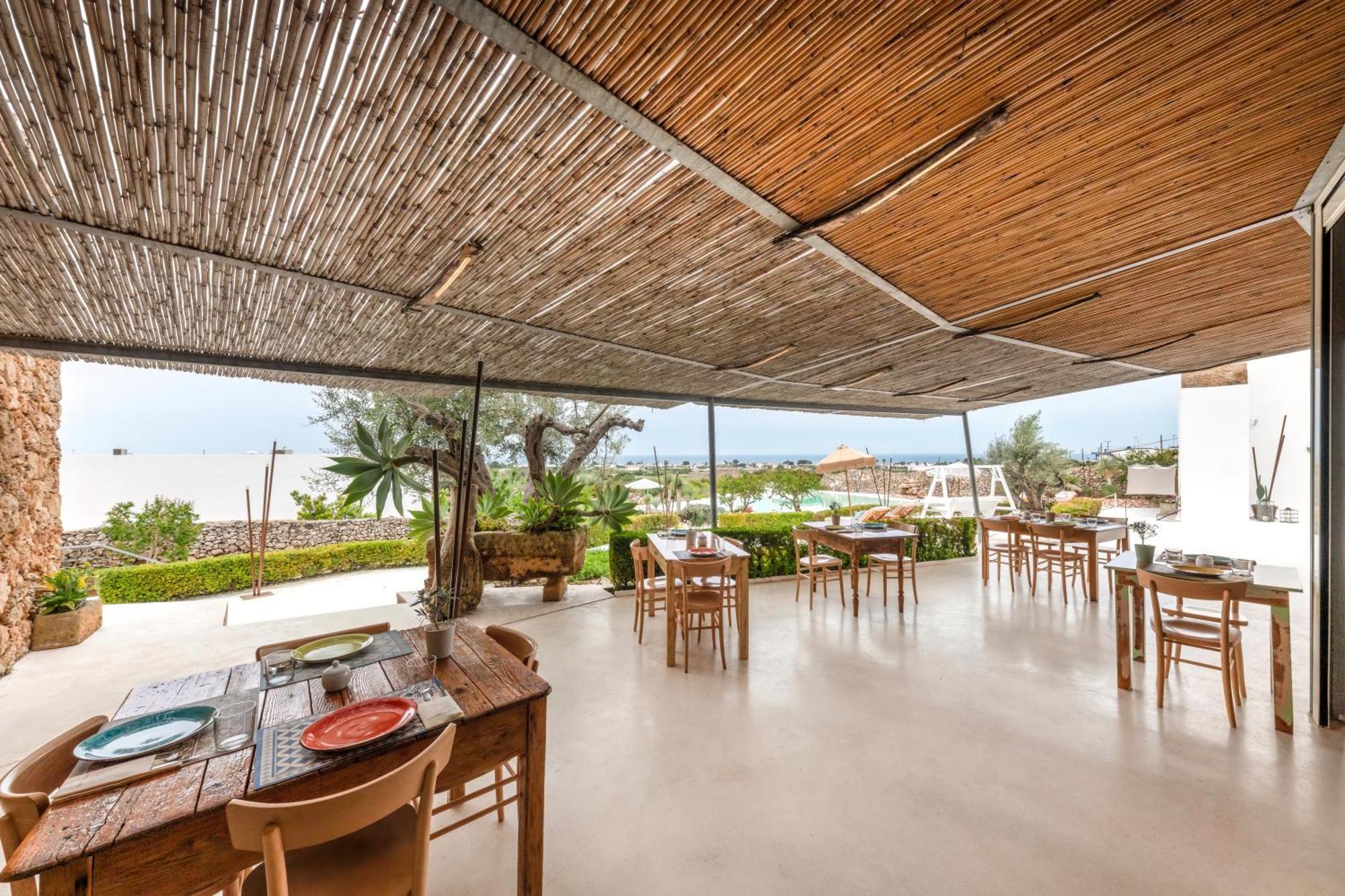 Masseria Samenti Torre Suda Esterno foto